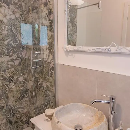 בית הארחה Gerani